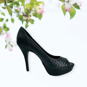 FERGALICIOUS Peep Toe Platform Heels Size 7.5